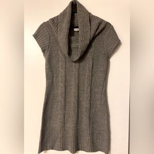 Suzy Shier turtleneck knit tunic